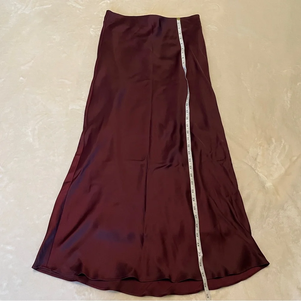 Evereve Maddie Satin Skirt Medium - Picture 6 of 7